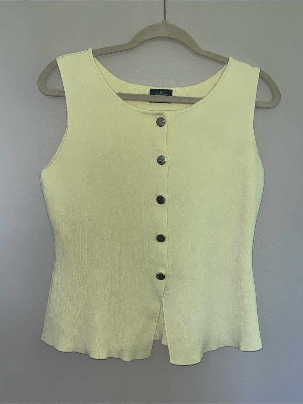 Milk & Honey sleeveless hammered gold button front knit top size large
